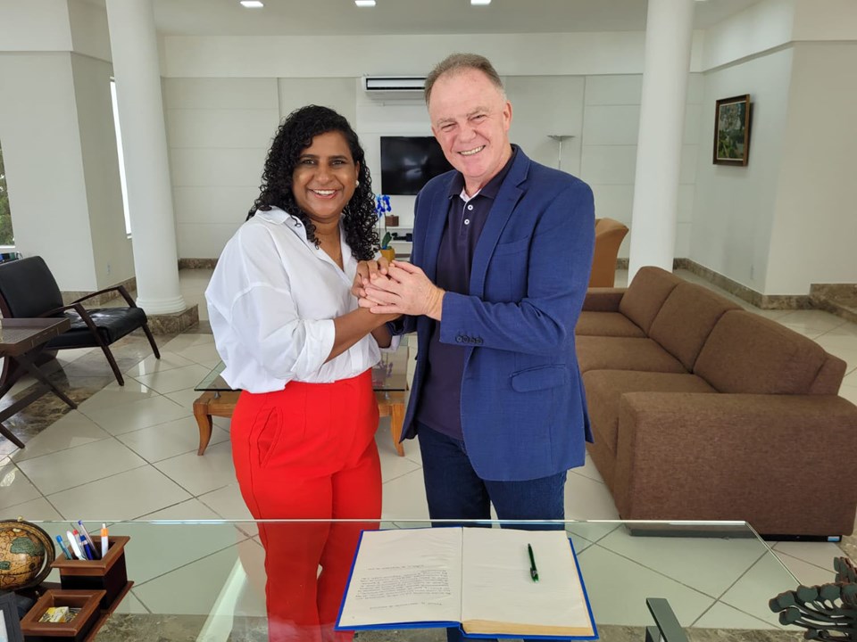 Casagrande transfere cargo para vice-governadora Jacqueline Moraes 1